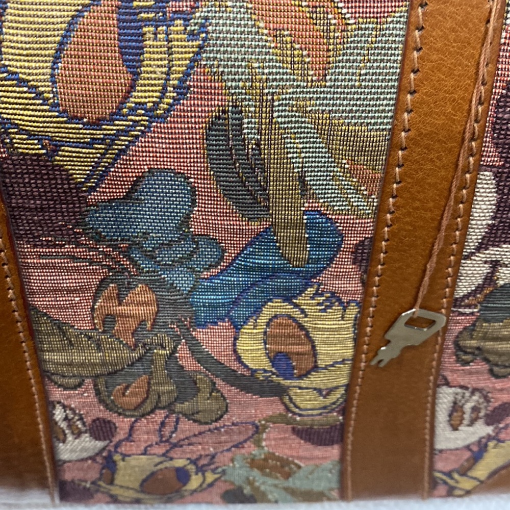 Disney trunk case - Picture 7 of 16